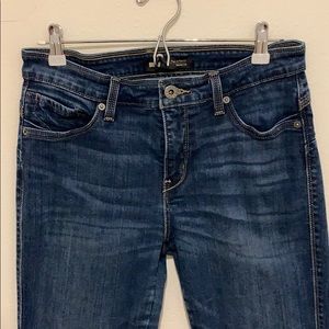 Levi’s skinny “fit & flaunt” jeans